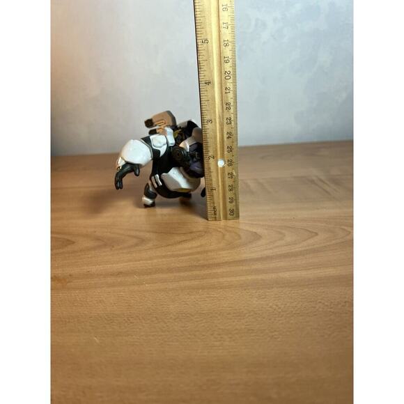 Overwatch Winston Blizzard Figure Cute But Deadly - Picture 7 of 8
